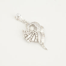 14K white gold pendant with diamonds (2.00 ct), 1.77 inches