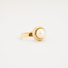 Ring with and pearl in 14K Gold size 7¼ - 7¾ | Vintage Solid Gold