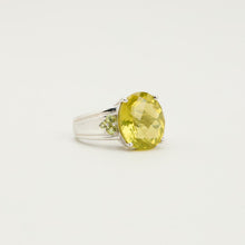 Ring with and citrine in 14K White gold size 6¾ | Real Genuine Gold
