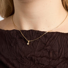 Venezia Necklace with diamond (0.09 ct) in 18K Gold, 16.73 inches