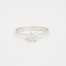 Ring with diamond (0.54 ct) in 14K White gold size 7¾ | Solid Gold