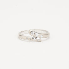 Crossover ring in 14K white gold, with diamonds (0.08 ct), Size 58