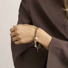 Curb Bracelet in 14K Gold, 7.68 inches | Vintage Solid Gold | Quality