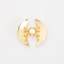 Ole Lynggaard Brooch with and pearl in 14K Gold, 1.34 inches | Real