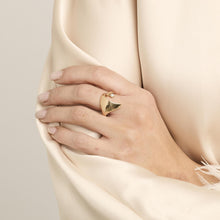Ring with diamond (0.05 ct) in 14K Gold size 8½ - 8¾ | Vintage Solid