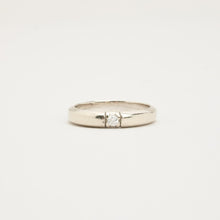 Ring with diamond (0.06 ct) in 14K Gold size 6 | Solid Gold