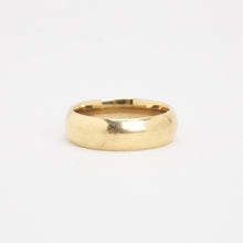 Ring in 14K Gold size 7¼ - 7¾ | Vintage Solid Gold | Minimalistic