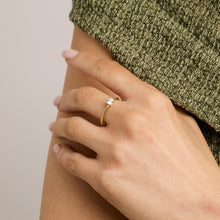 Ring with and Zirconia in 14K Gold size 6½ - 6¾ | Real Genuine Gold