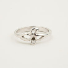 Ring with diamond (0.01 ct) in 14K White gold size 8½ | Vintage