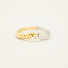 Ring with diamond (0.06 ct) in 18K Gold and white gold size 6