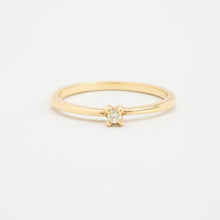 Ring with diamond (0.04 ct) in 14K Gold size 7¼ - 7¾ | Vintage Solid