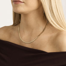Curb Necklace in 14K Gold, 16.73 inches | Solid Gold | Quality Fine
