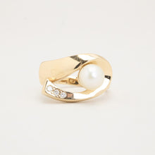 Per Borup Designer Ring, 14K Gold, Elegant Pearl and Diamond Accent 0.03 CT, Size 7¼, Luxurious Minimalist Style