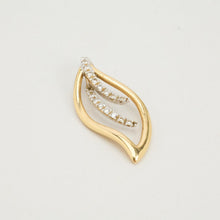 14K yellow and white gold pendant with diamonds (0.19 ct), 0.98 cm