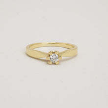 Ring with diamond (0.11 ct) in 14K Gold size 4½ | Vintage Solid Gold