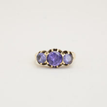 Ring with and synthetic sapphire in 14K Gold size 6¾ | Vintage