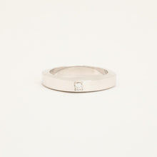 Ring with diamond (0.02 ct) in 14K White gold size 6¾ | Vintage