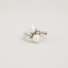 Ring with and pearlwith diamond (0.08 ct) in 14K White gold size 5