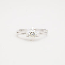 Ring with diamond (0.59 ct) in 14K White gold size 7¾ | Real Genuine
