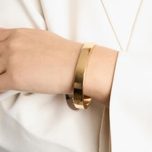 Bangle in 18K Gold, 2.68 inches | Solid Gold | Fine Jewelry | Nordic