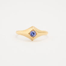 Ring with and synthetic sapphire in 14K Gold size 7¾ | Vintage