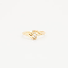 Ring with diamond (0.03 ct) in 14K Gold size 5 | Vintage Solid Gold