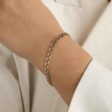 Elegant Bismarck Bracelet, 8K Gold, 7.09 Inches, Real Genuine Gold, Classic Jewelry Design