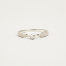Ring with diamond (0.03 ct) in 14K White gold size 6 | Solid Gold