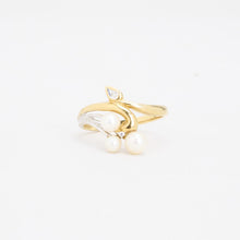 Ring with and pearlwith diamond (0.01 ct) in 14K Gold and white gold