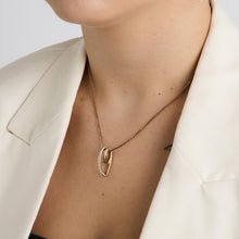 Pendant with diamond (0.03 ct) in 14K Gold and white gold, 0.94