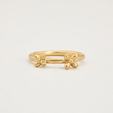 Modern Nordic Floral Ring, 8K Solid Gold Minimalist Band, Petite Double Flower Motifs, Polished Finish, Size 4½, Hallmarked 333 NHM 565