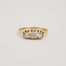 Ring with diamond (0.3 ct) in 18K Gold size 6½ | Vintage Solid Gold