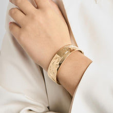 Bangle in 14K Gold, 2.36 inches | Solid Gold | Quality Fine Jewelry