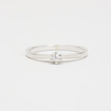 Ring with diamond (0.03 ct) in 14K White gold size 5 | Real Genuine