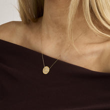 18K Gold Anchor Chain Necklace, Sparkling Zirconia Accents, Elegant 44 cm Length, Luxurious Fine Jewelry