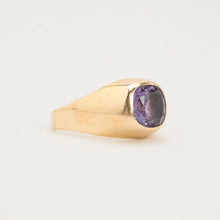 Vintage Inspired 14K Gold Ring, Classic Solid Gold Design, Size 7¼, Elegant Timeless Jewelry