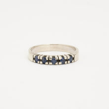 Ring with and sapphire in 14K White gold size 6½ | Solid Gold