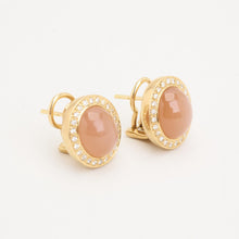 Button-style stud earrings in 14K gold, with moonstone and diamonds (0.42 ct), 0.65 inches