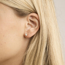 Stud earrings in 14K gold with colorless stones, 2.76 inches