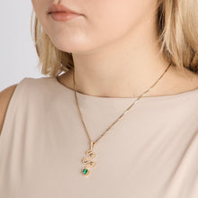 Pendant with and emeraldwith diamond (0.16 ct) in 14K Gold, 1.57