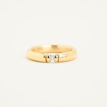Ring with diamond (0.04 ct) in 14K Gold size 6¾ | Vintage Solid Gold