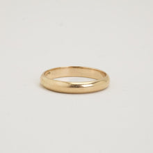 Ring in 18K Gold size 8½ - 8¾ | Vintage Solid Gold | Quality Fine