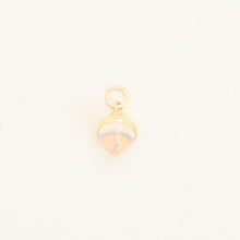 Pendant in 18K Gold, 0.59 inches | Solid Gold | Fine Jewelry