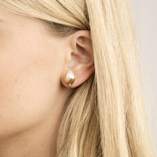 Elegant 14K Gold Earrings, Mother of Pearl Inlay, 0.59 Inch, Minimalist Design, Timeless Gold Jewelry