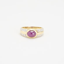 Ring with and synthetic sapphirewith diamond (0.07 ct) in 14K Gold