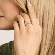 Ring with diamond (0.03 ct) in 14K Gold and white gold size 6