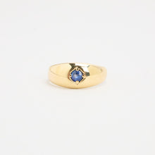 Ring with and sapphire in 14K Gold size 5¾ | Vintage Solid Gold