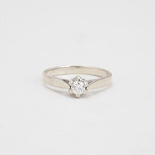 Ring with diamond (0.16 ct) in 14K White gold size 5¼ | Vintage