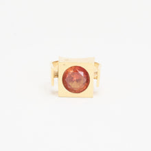 Ring with and synthetic sapphire in 14K Gold size 7¾ - 8 | Real