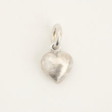 Heart Pendant in 14K White gold, 0.83 inches | Vintage Solid Gold